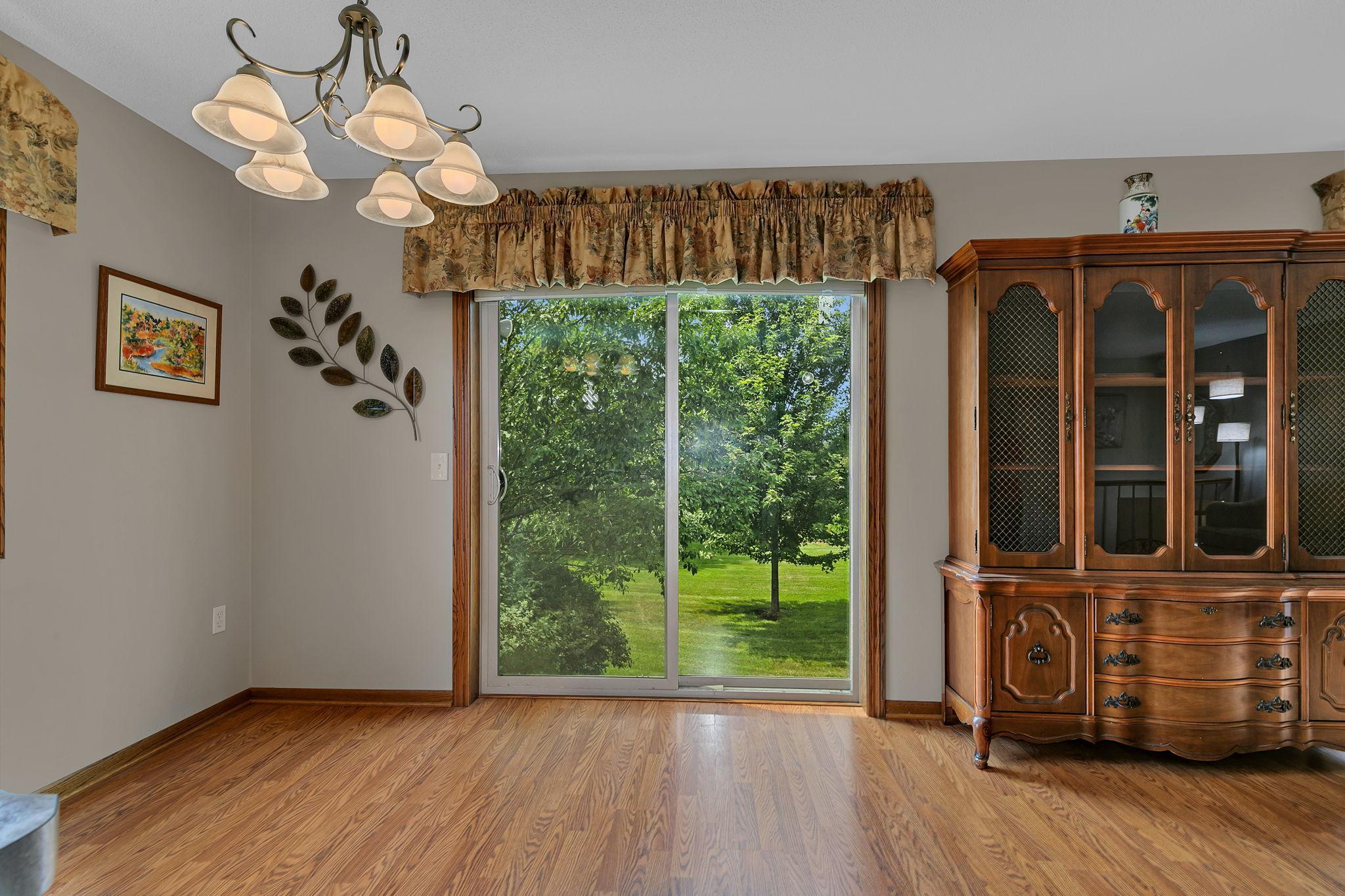 1735 Hazelwood Circle Property Photo 12