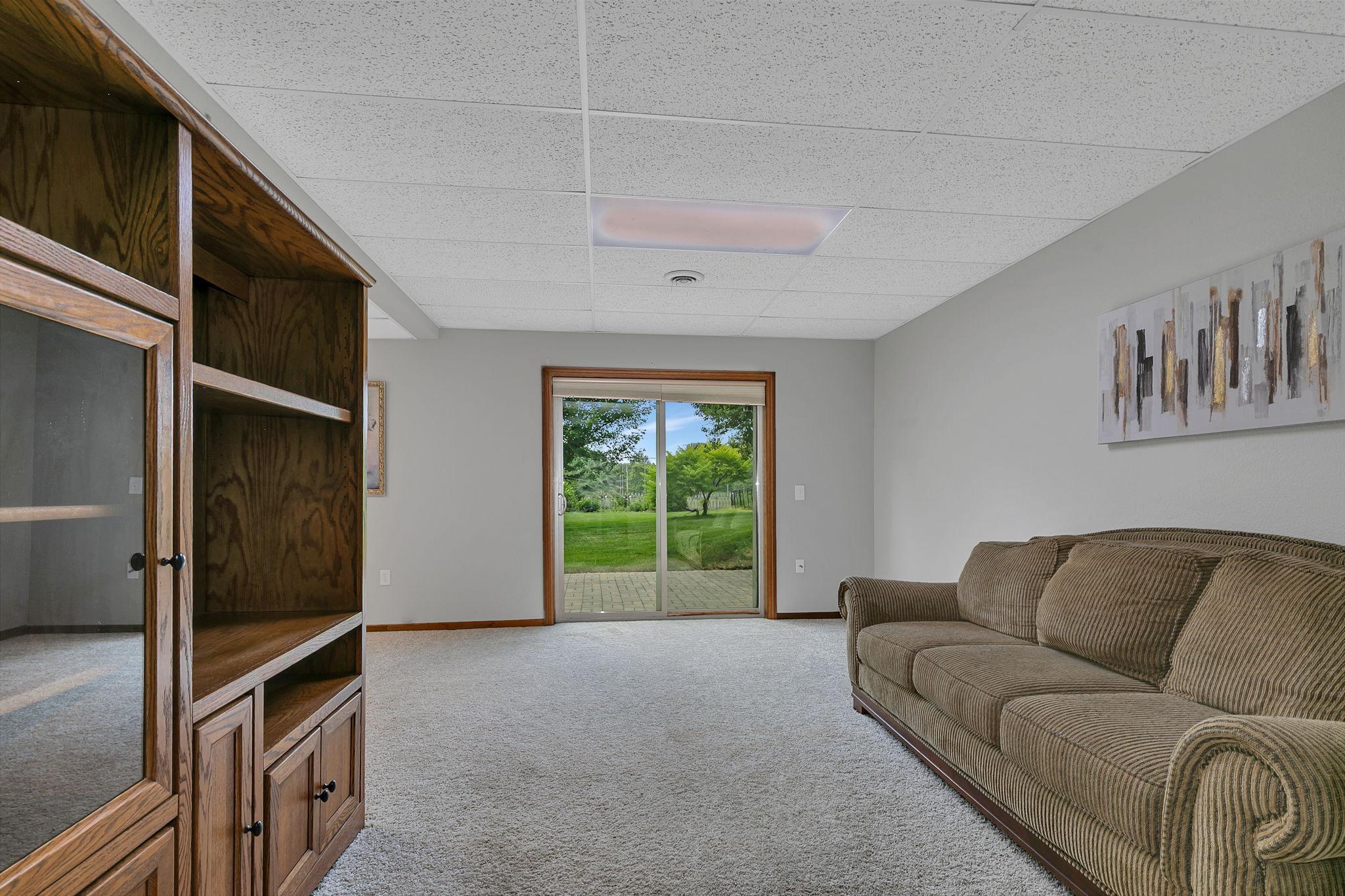 1735 Hazelwood Circle Property Photo 16