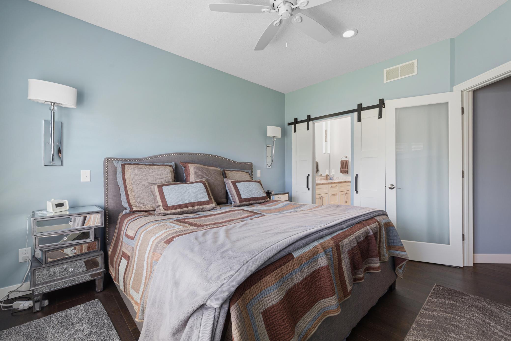 827 Vardon Court Property Photo 17