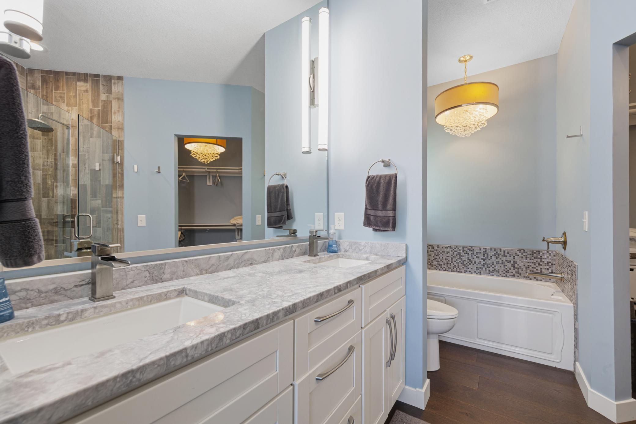 827 Vardon Court Property Photo 18