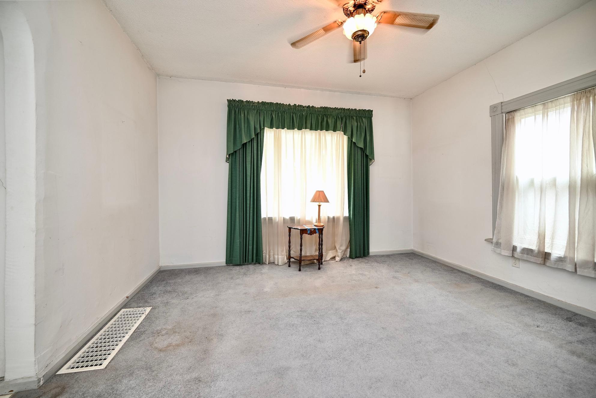 653 Johnson Street Property Photo 2