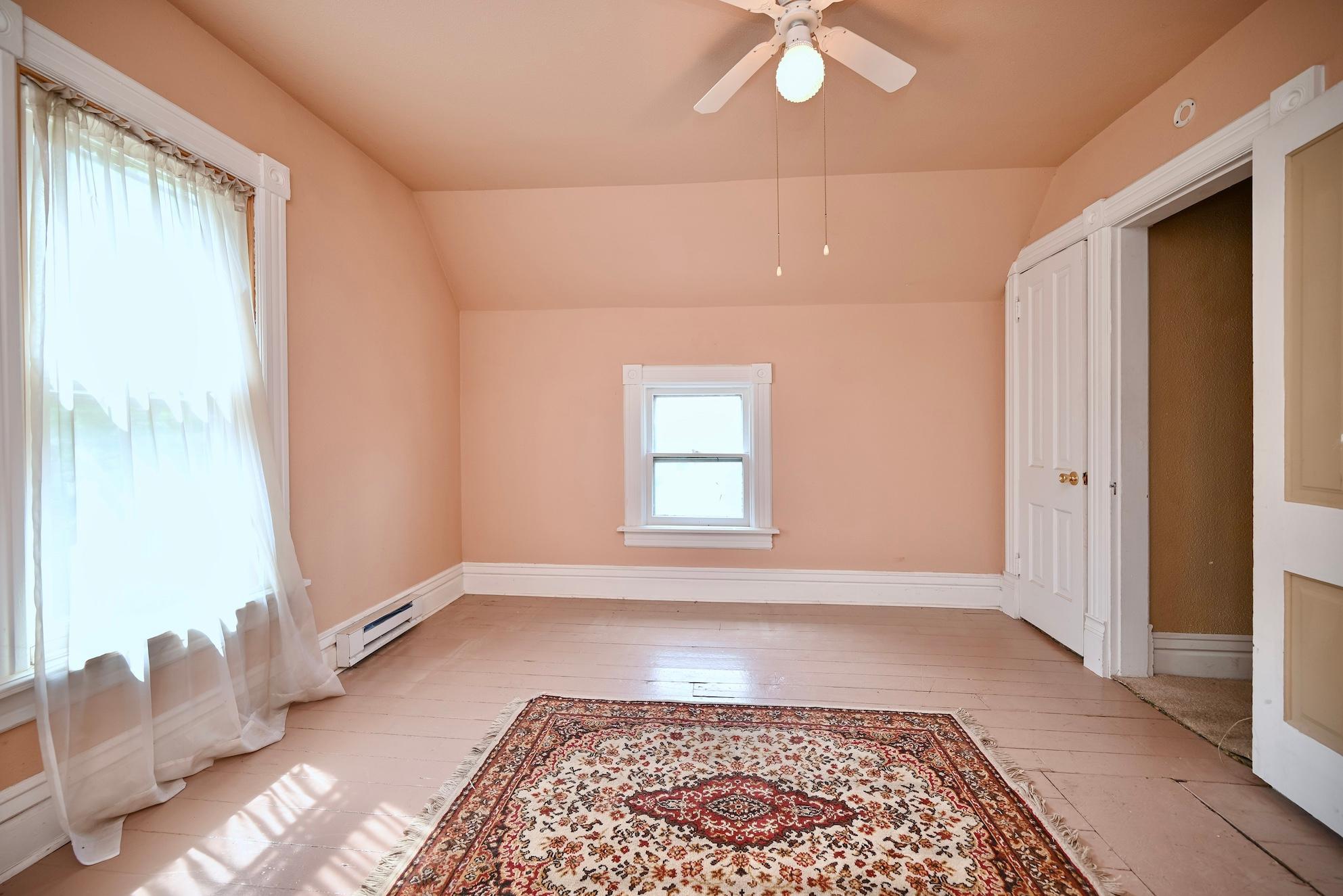 653 Johnson Street Property Photo 13