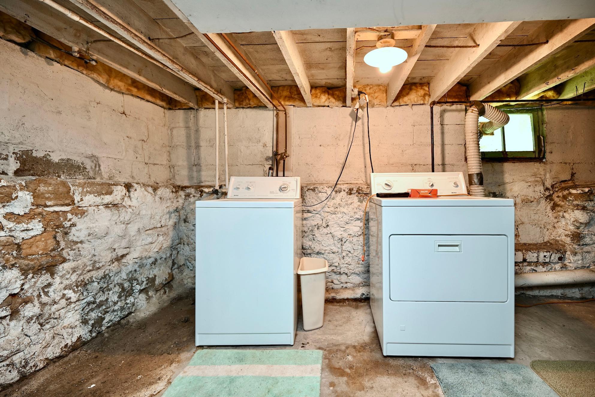 653 Johnson Street Property Photo 17
