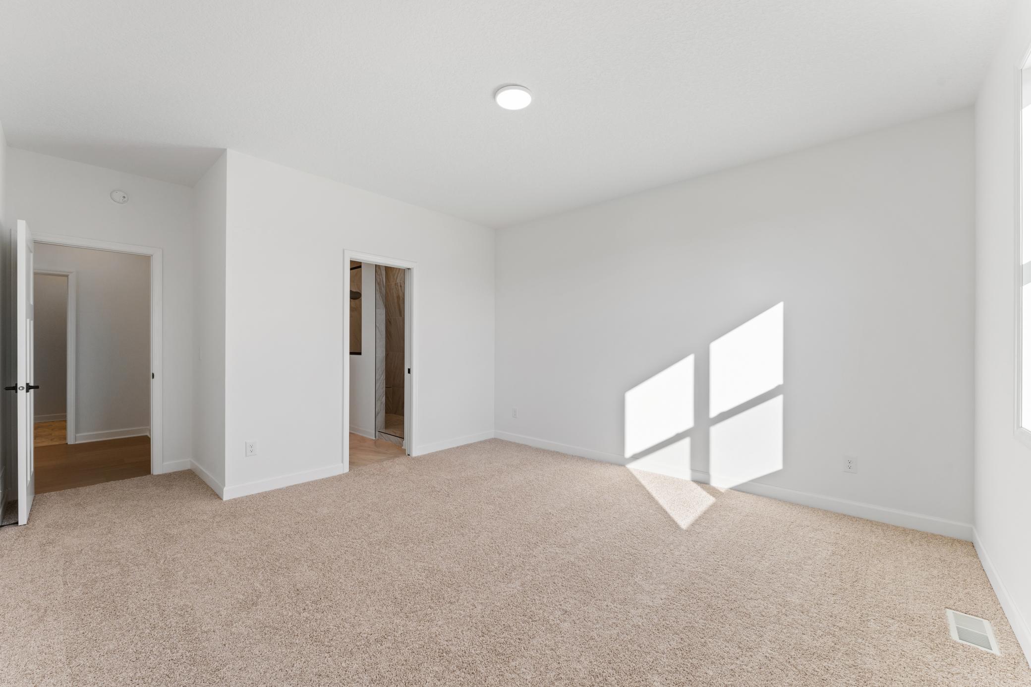 1924 White Pine Way Property Photo 9