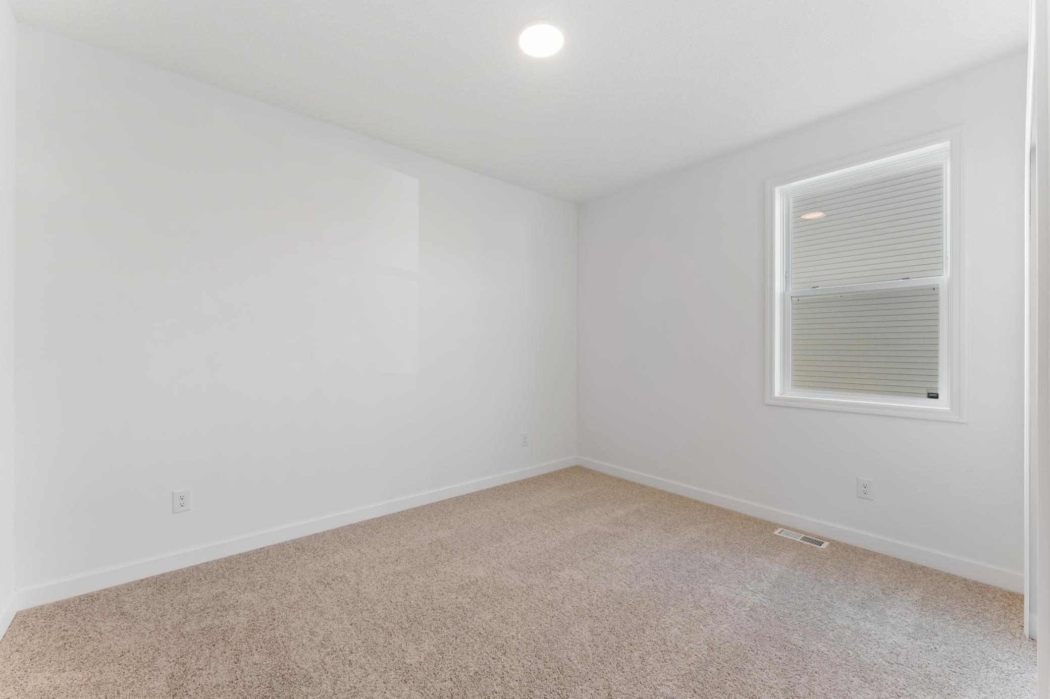 1924 White Pine Way Property Photo 13