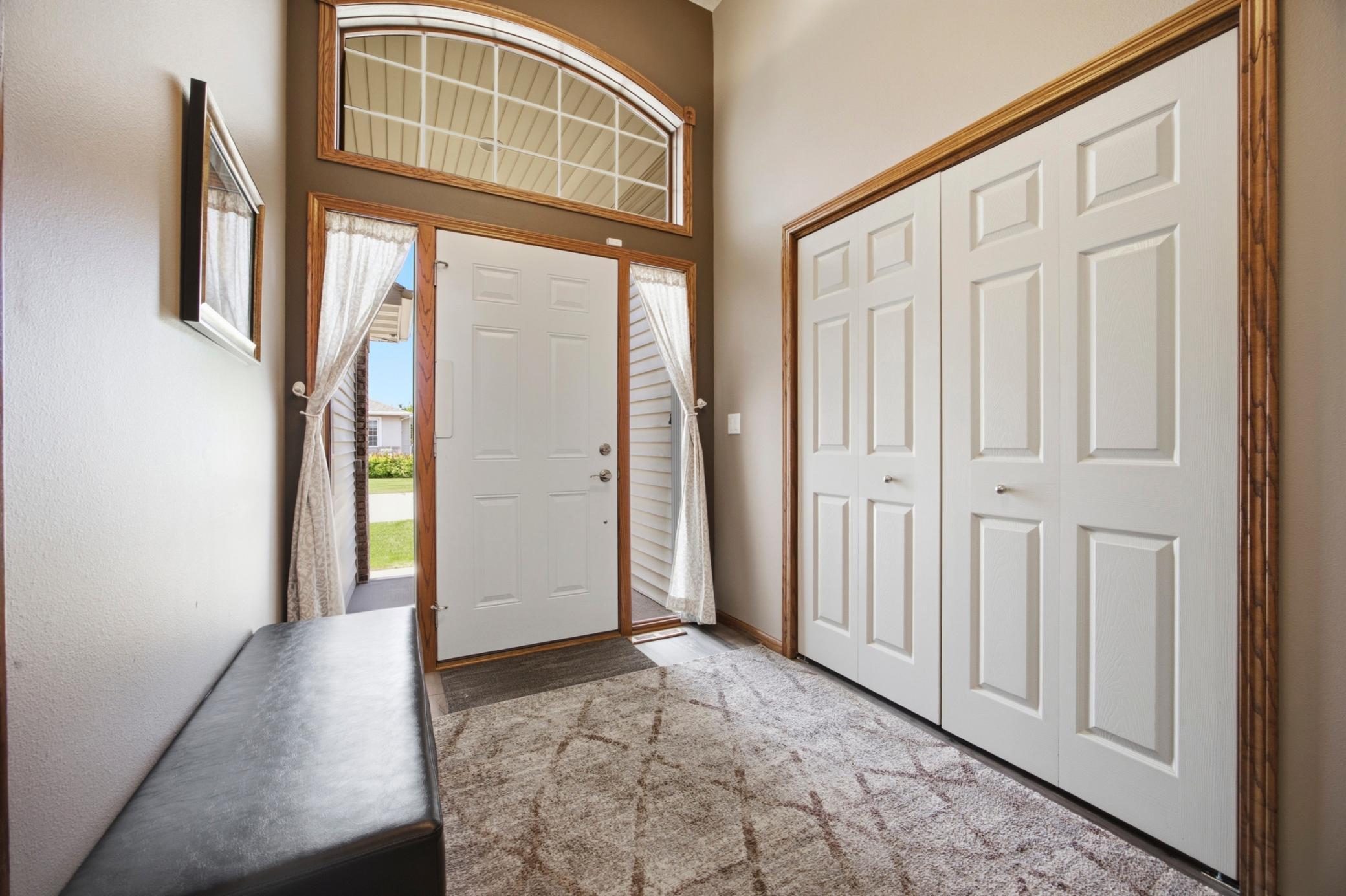 1831 Cypress Way Property Photo 6
