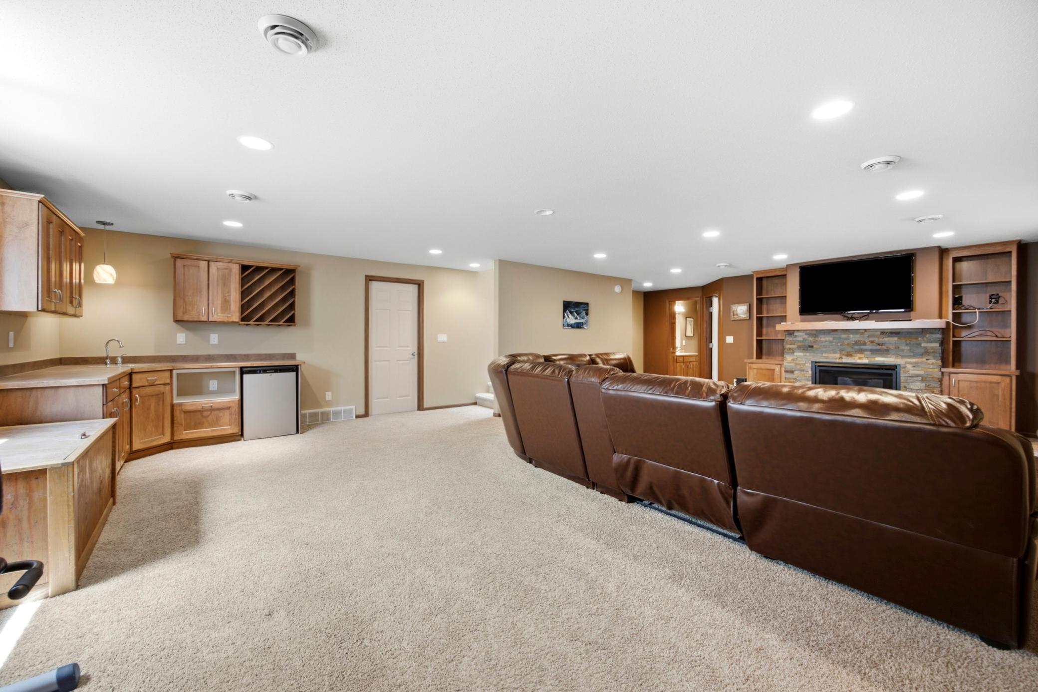 1831 Cypress Way Property Photo 29