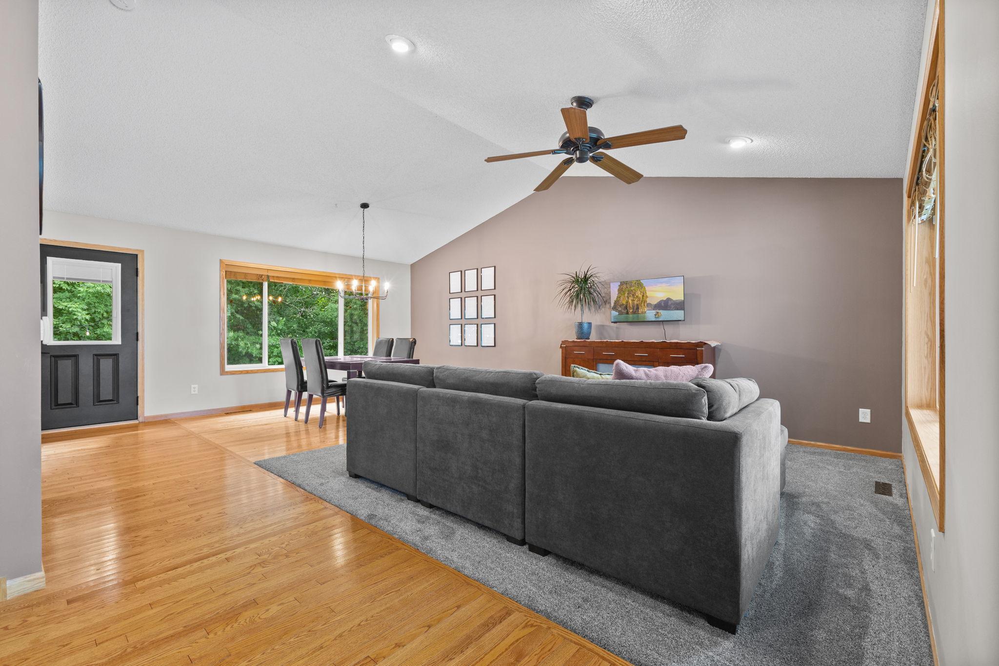 23593 Flora Court Nw Property Photo 8