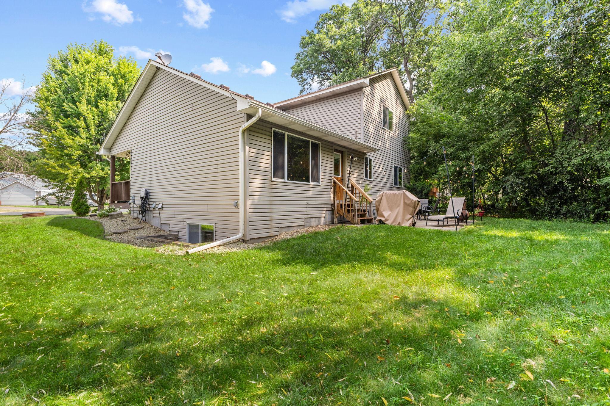 23593 Flora Court Nw Property Photo 46
