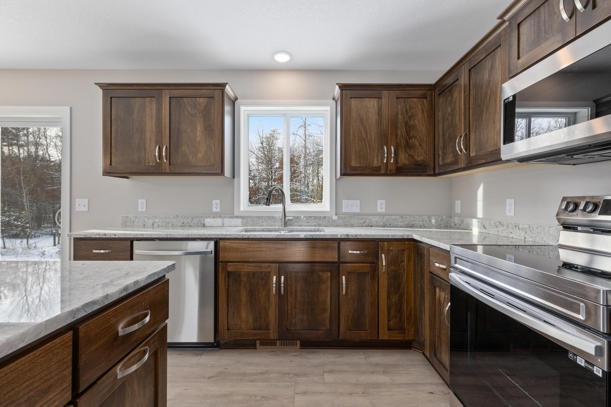 11381 Andrew Street Property Photo 2