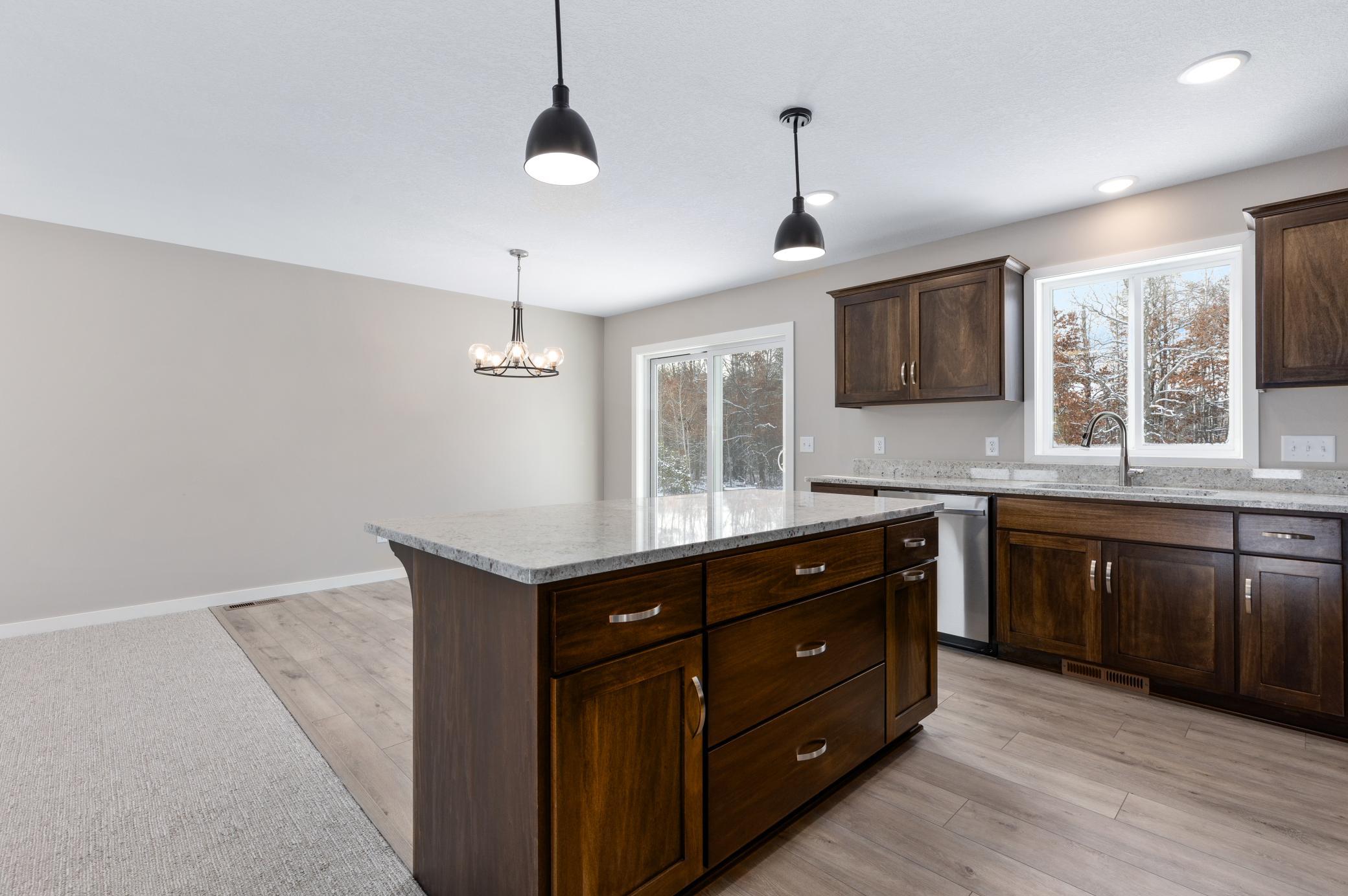 11381 Andrew Street Property Photo 4