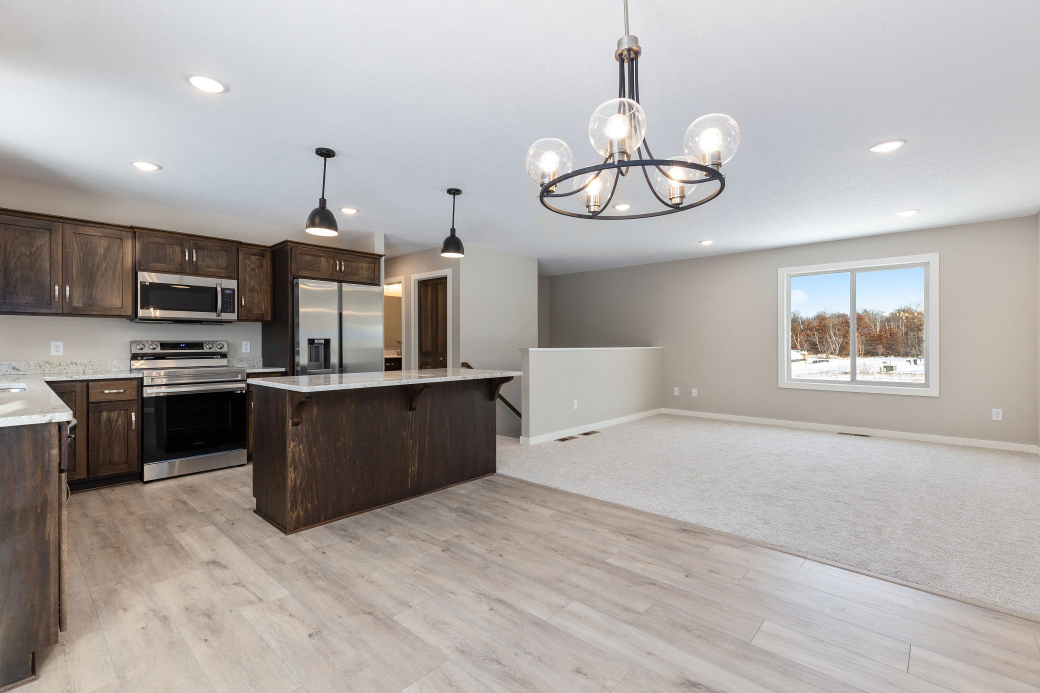11381 Andrew Street Property Photo 6