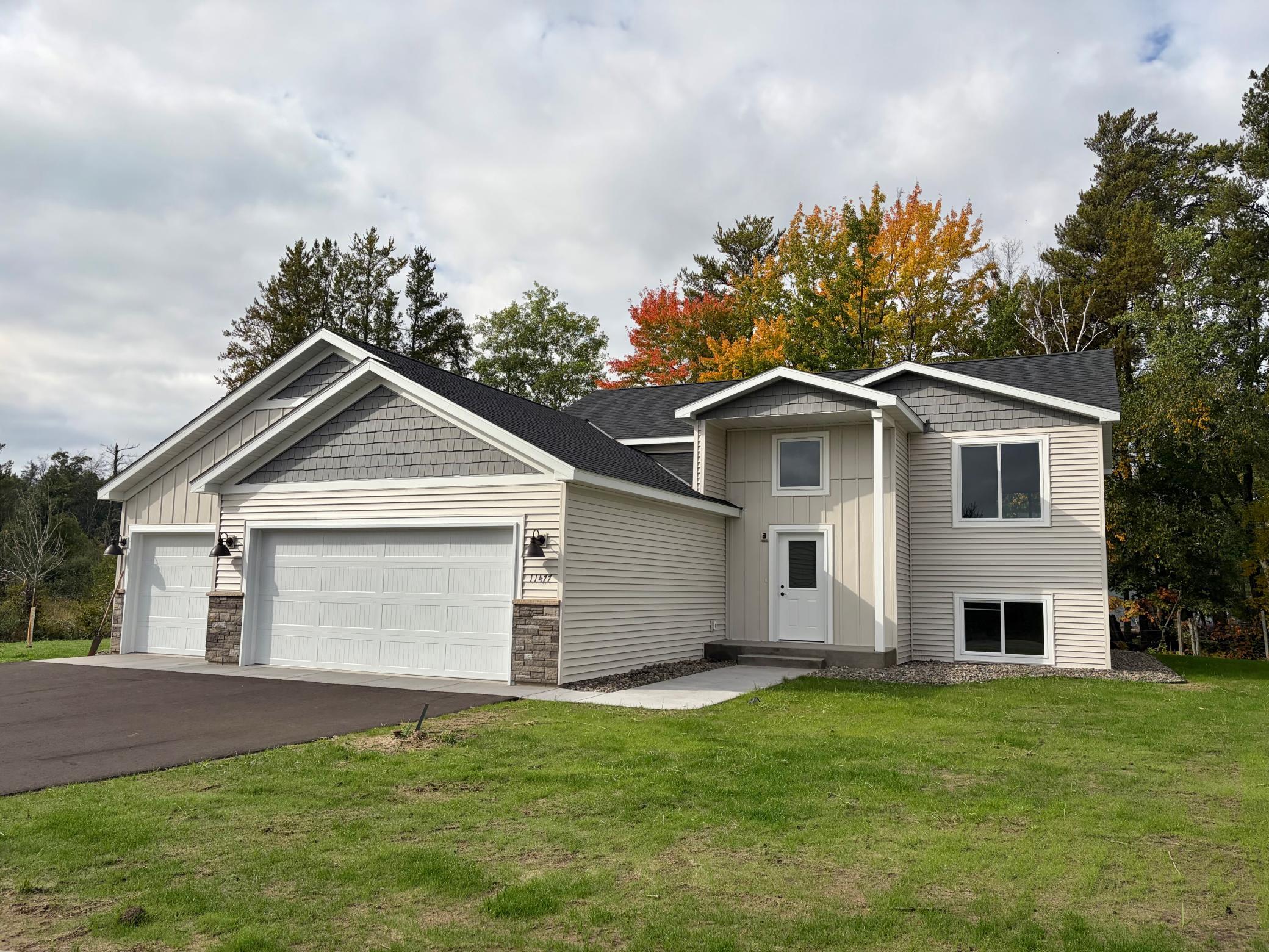11477 Andrew Street Property Photo 1