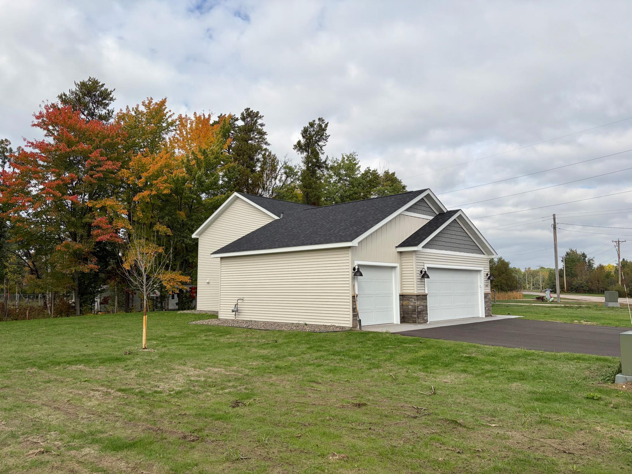 11477 Andrew Street Property Photo 3