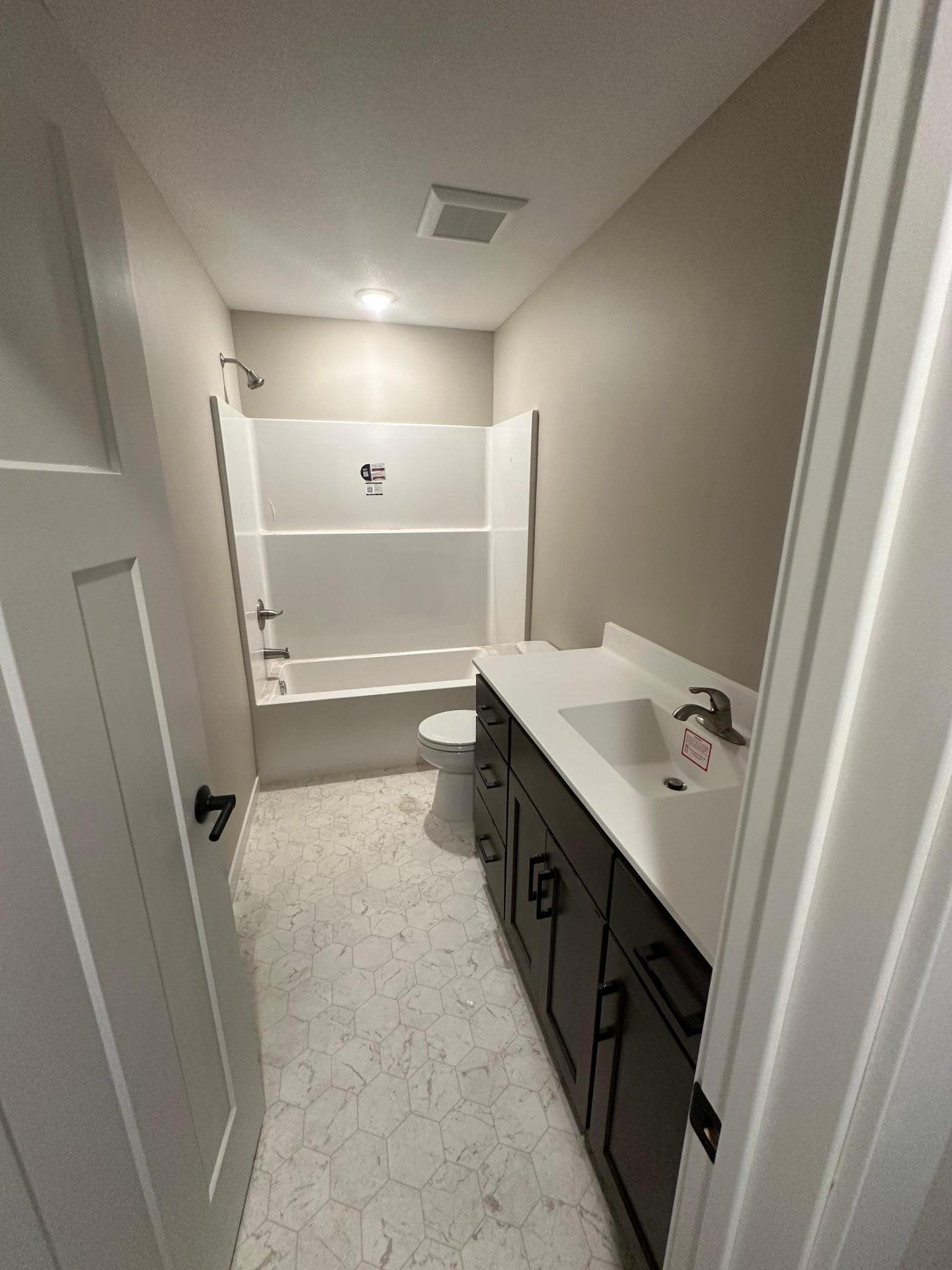 11477 Andrew Street Property Photo 6