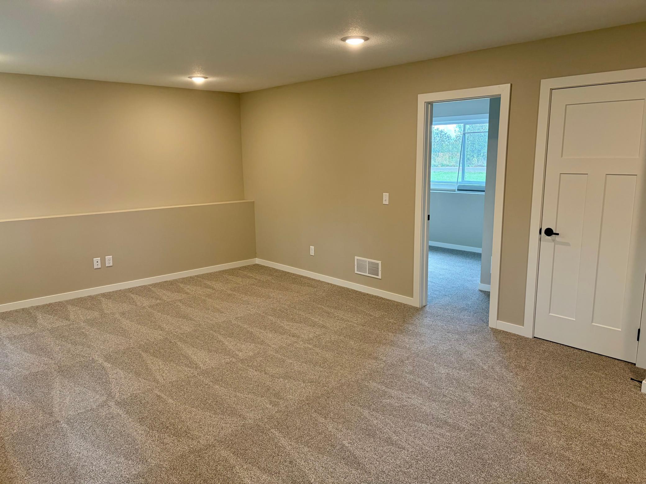 11477 Andrew Street Property Photo 18