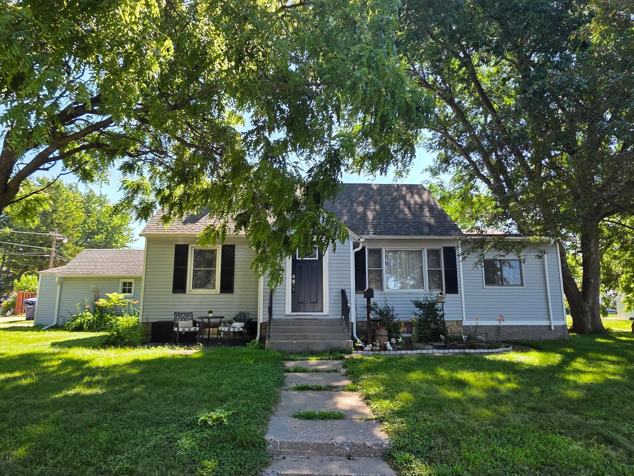717 Forest Street Property Photo 3