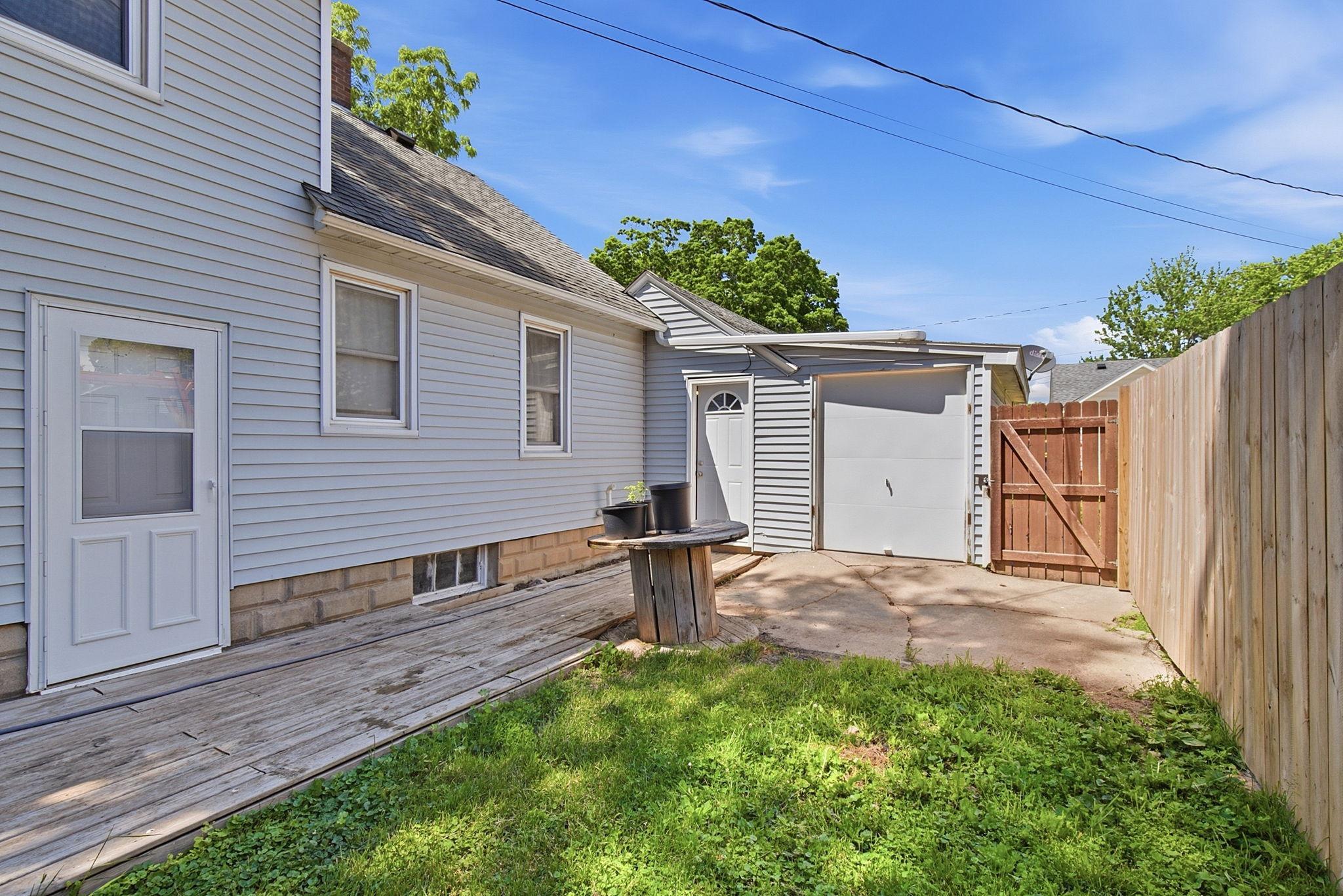 717 Forest Street Property Photo 23