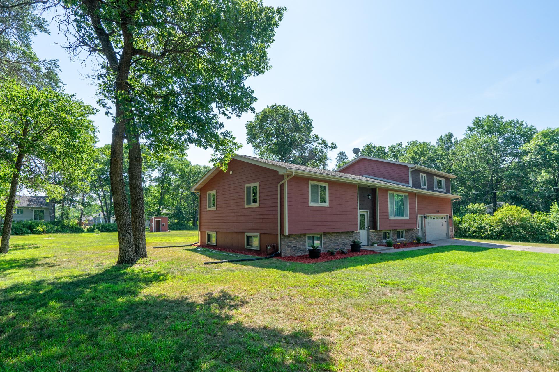 13498 Meredith Drive Property Photo 3