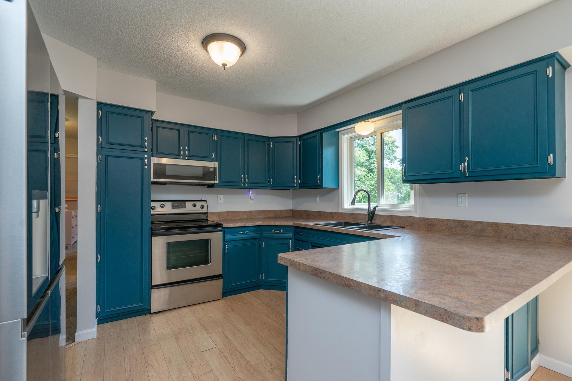 13498 Meredith Drive Property Photo 6