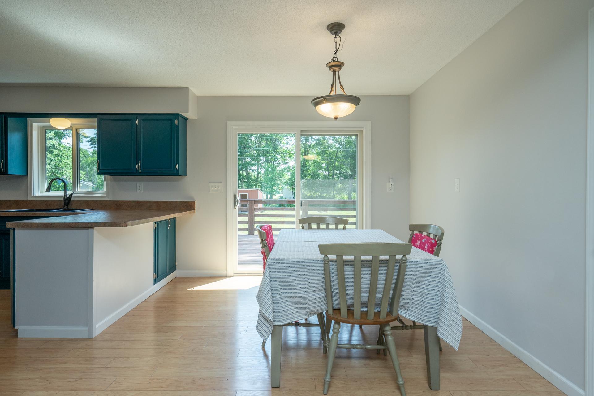 13498 Meredith Drive Property Photo 10