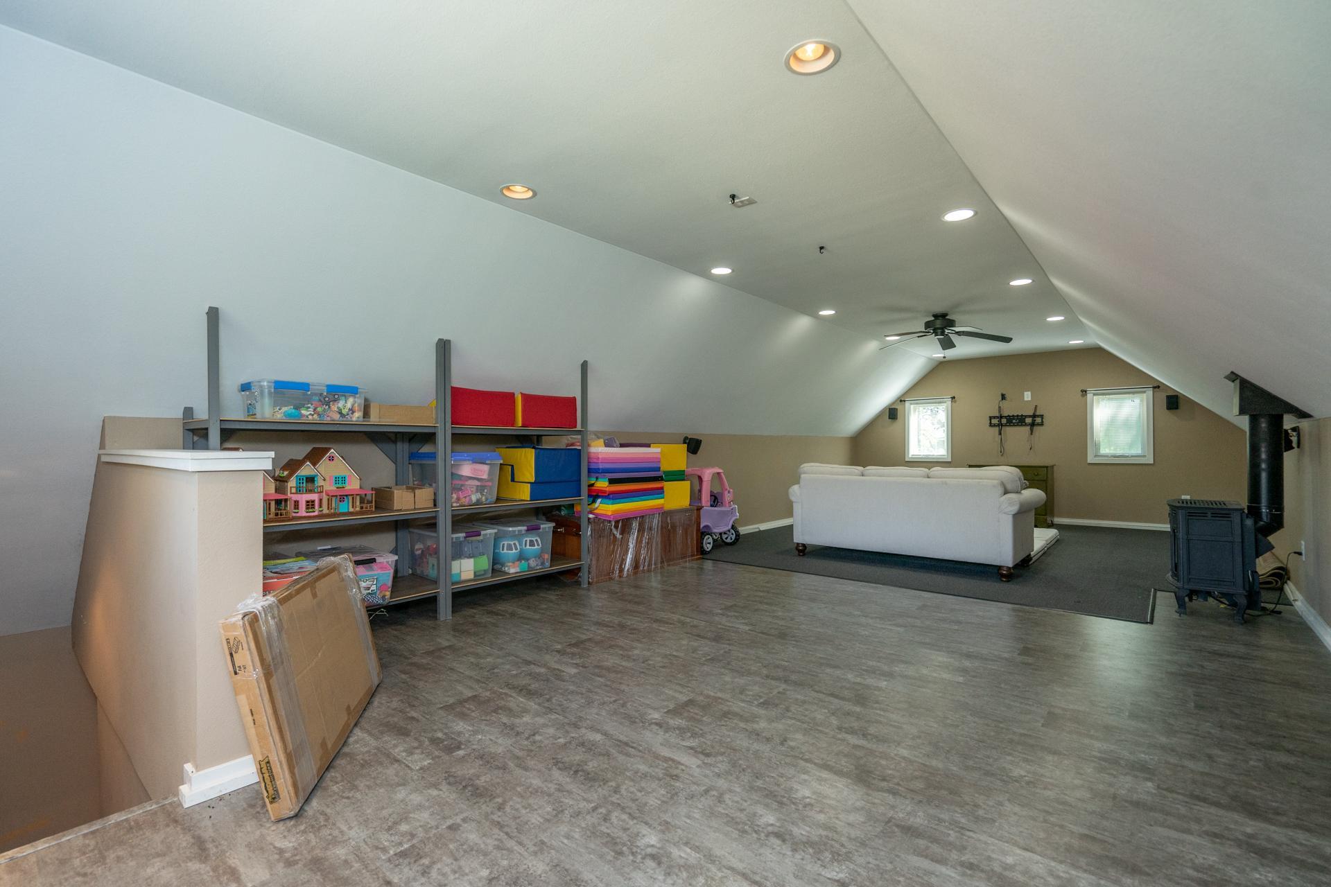 13498 Meredith Drive Property Photo 34
