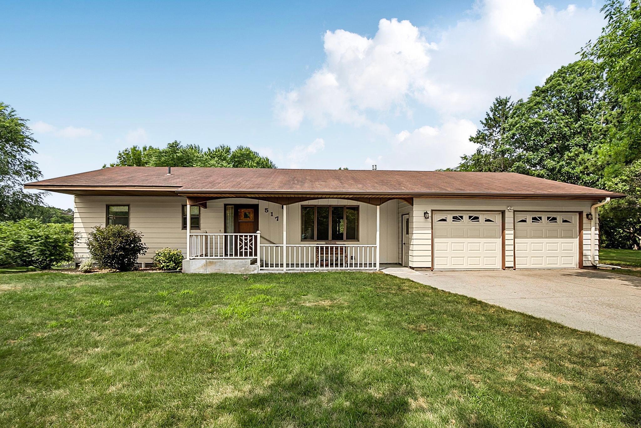 517 9th Avenue N Property Photo 1