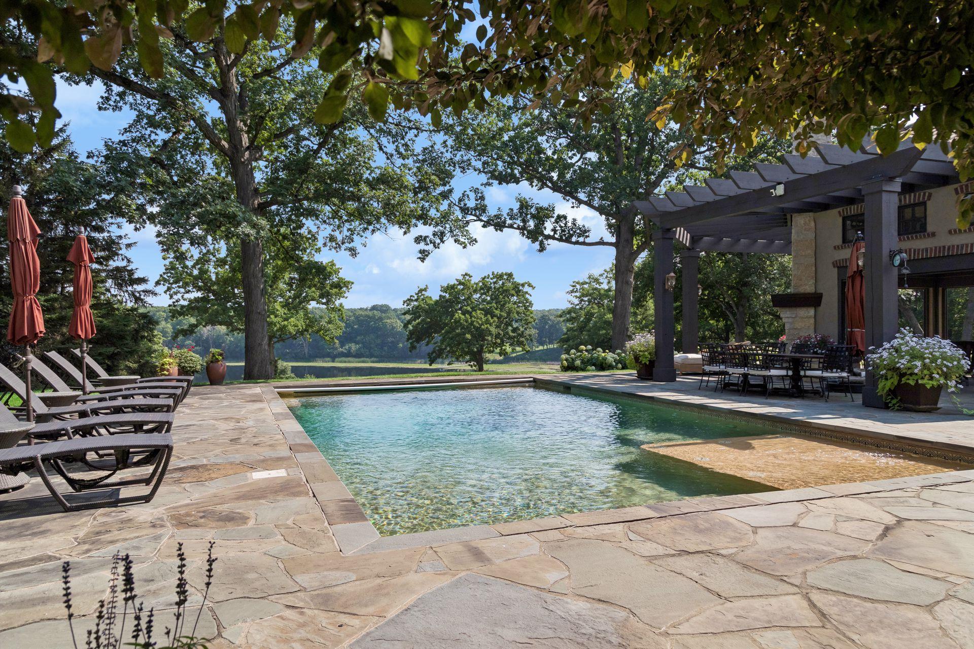 465 Spring Hill Road Property Photo 4