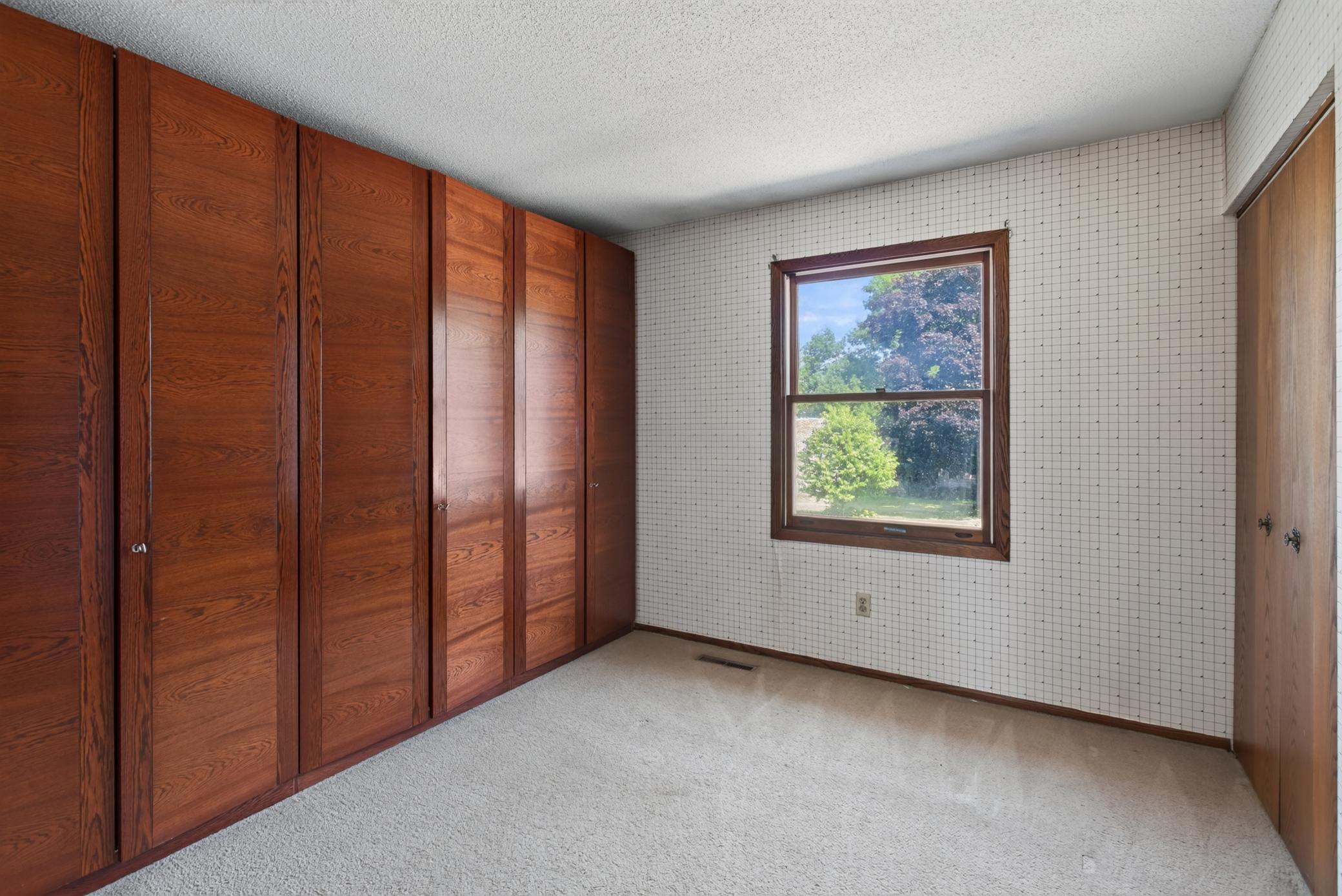 1772 Eldridge Avenue W Property Photo 27