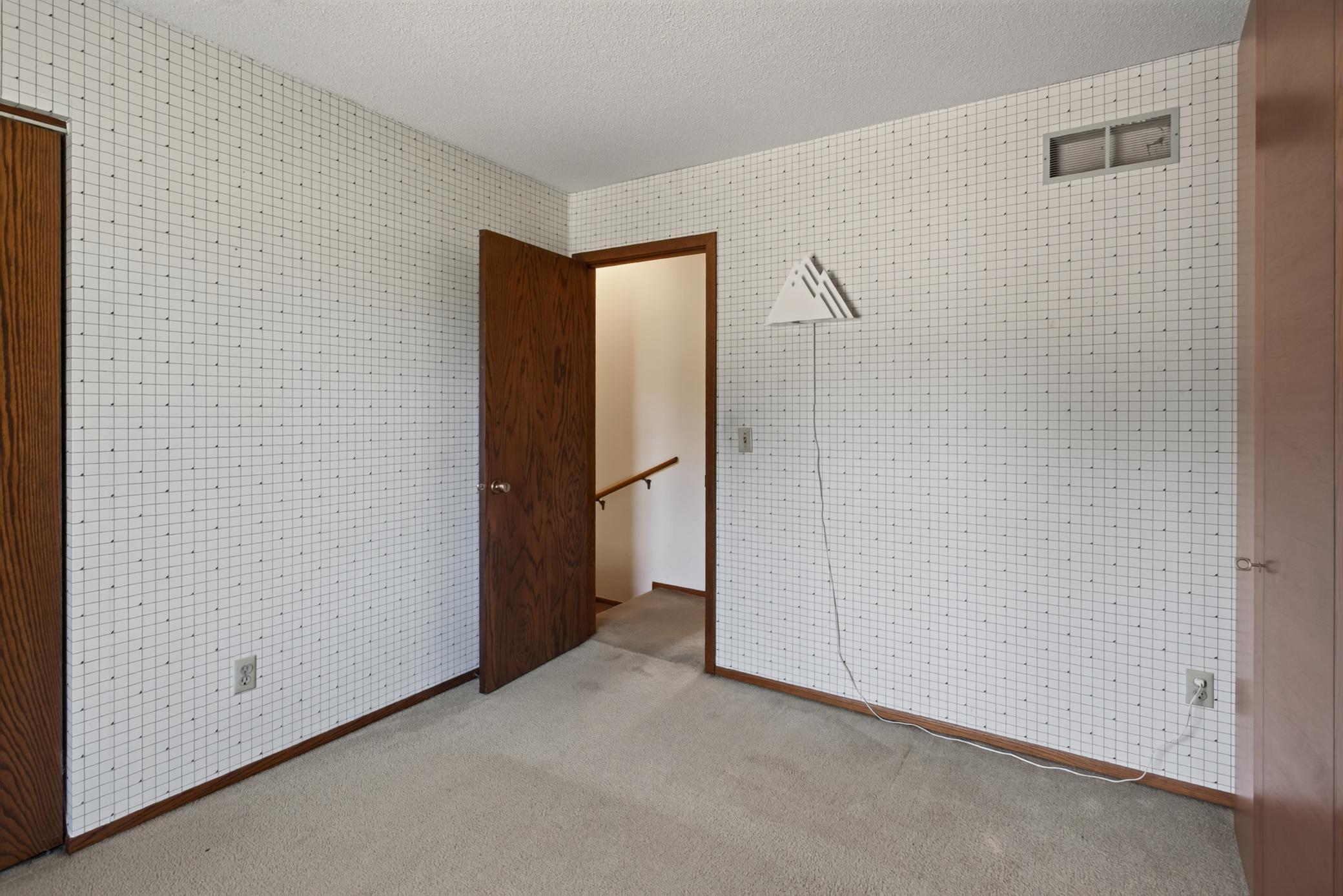 1772 Eldridge Avenue W Property Photo 28