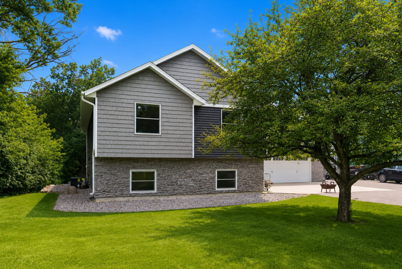 8045 59th Street N