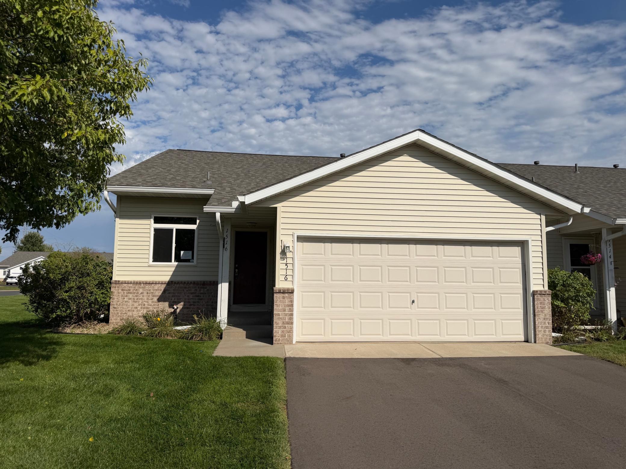1516 Dublin Court Property Photo 1