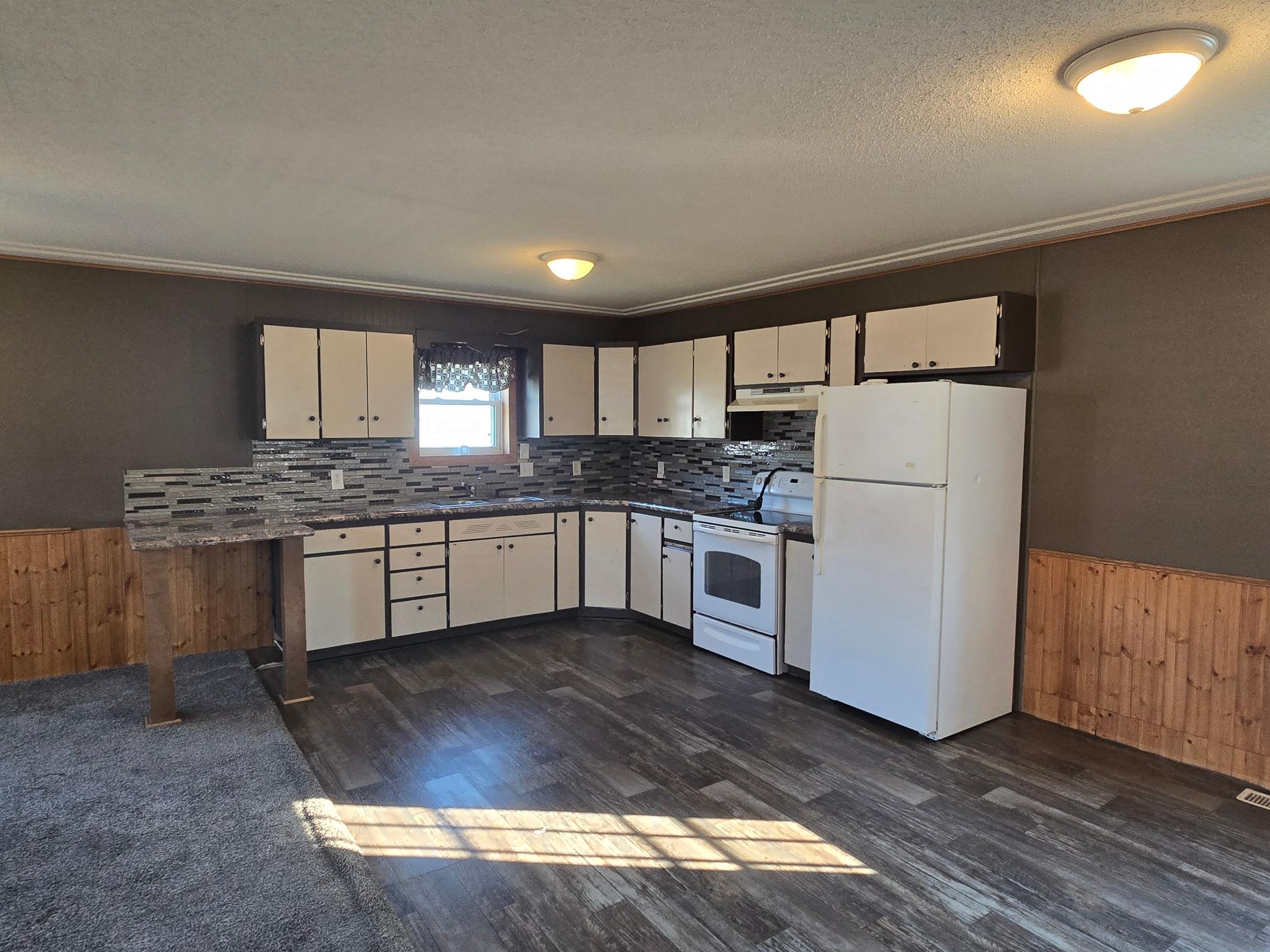 729 4th Avenue Property Photo 8