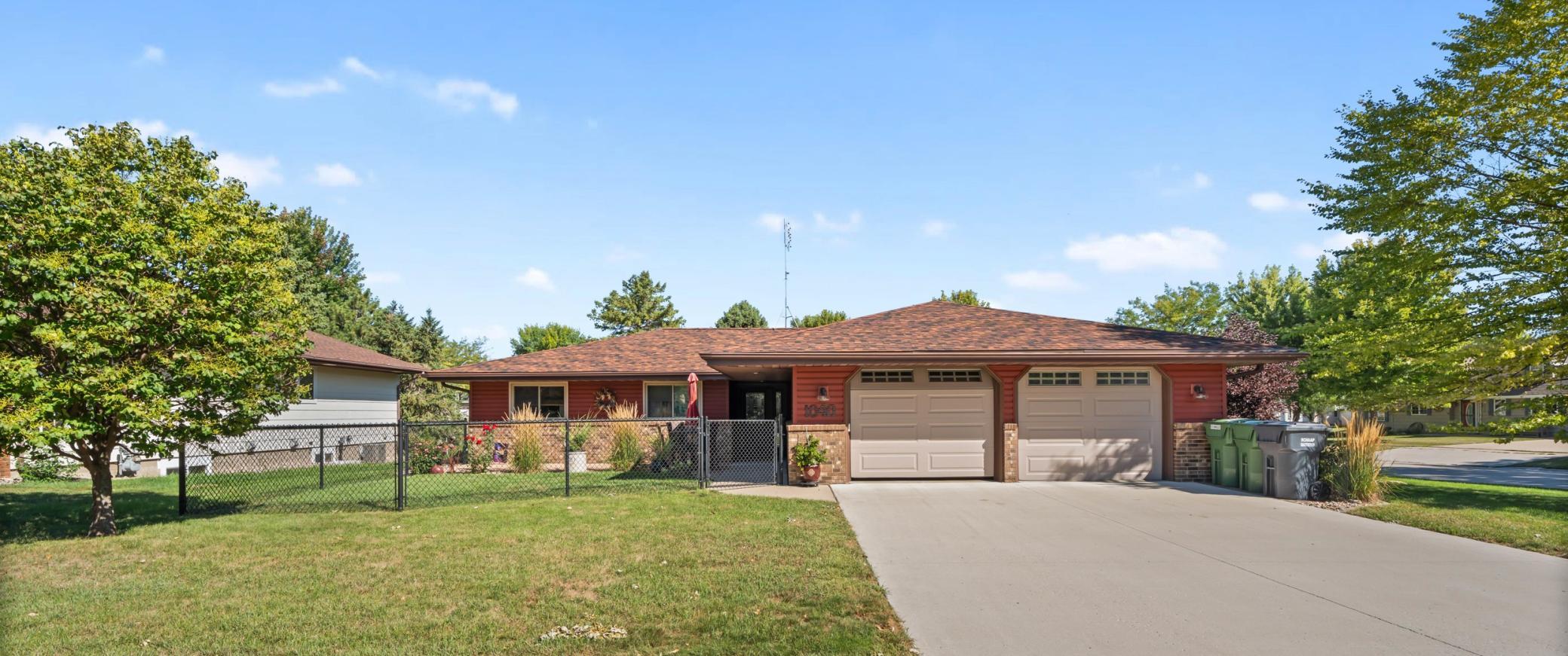 1040 Miles Drive Property Photo 1