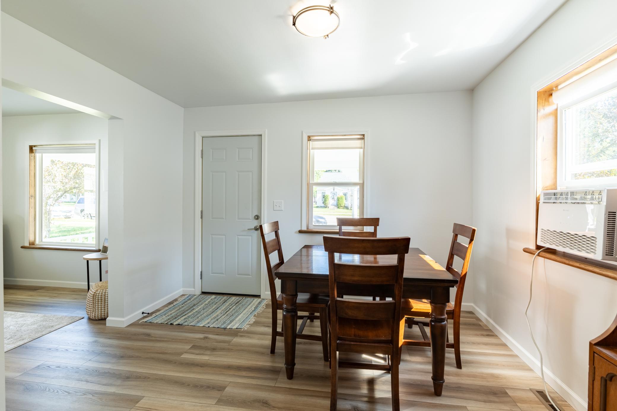 313 Minnesota Avenue E Property Photo 12
