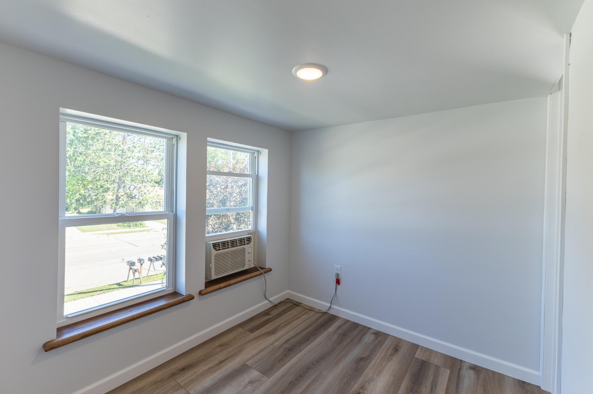 313 Minnesota Avenue E Property Photo 20