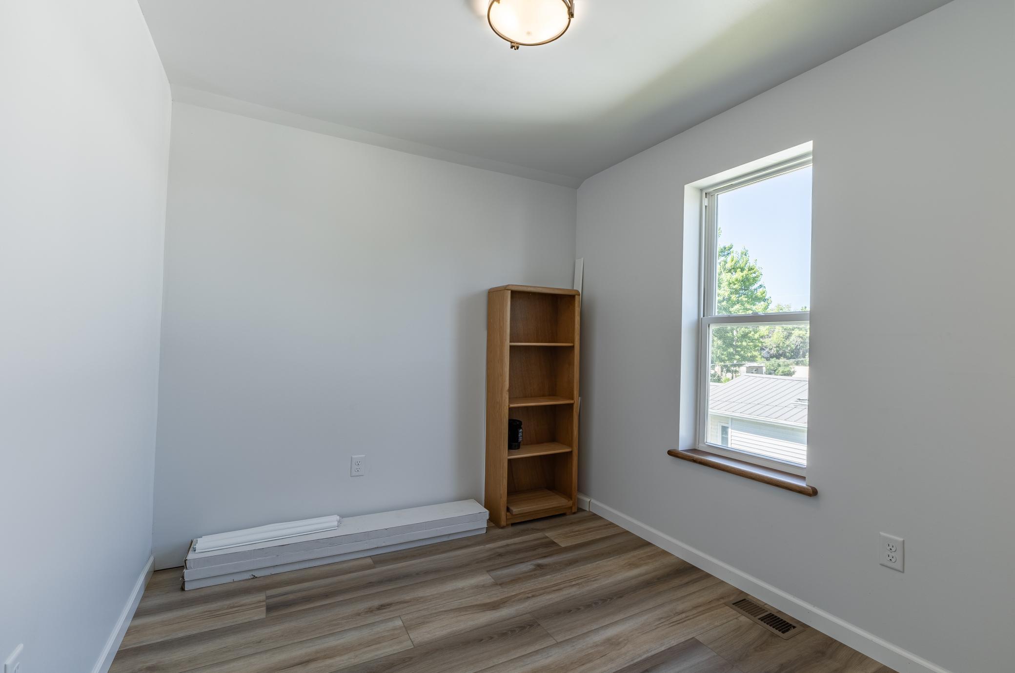 313 Minnesota Avenue E Property Photo 21