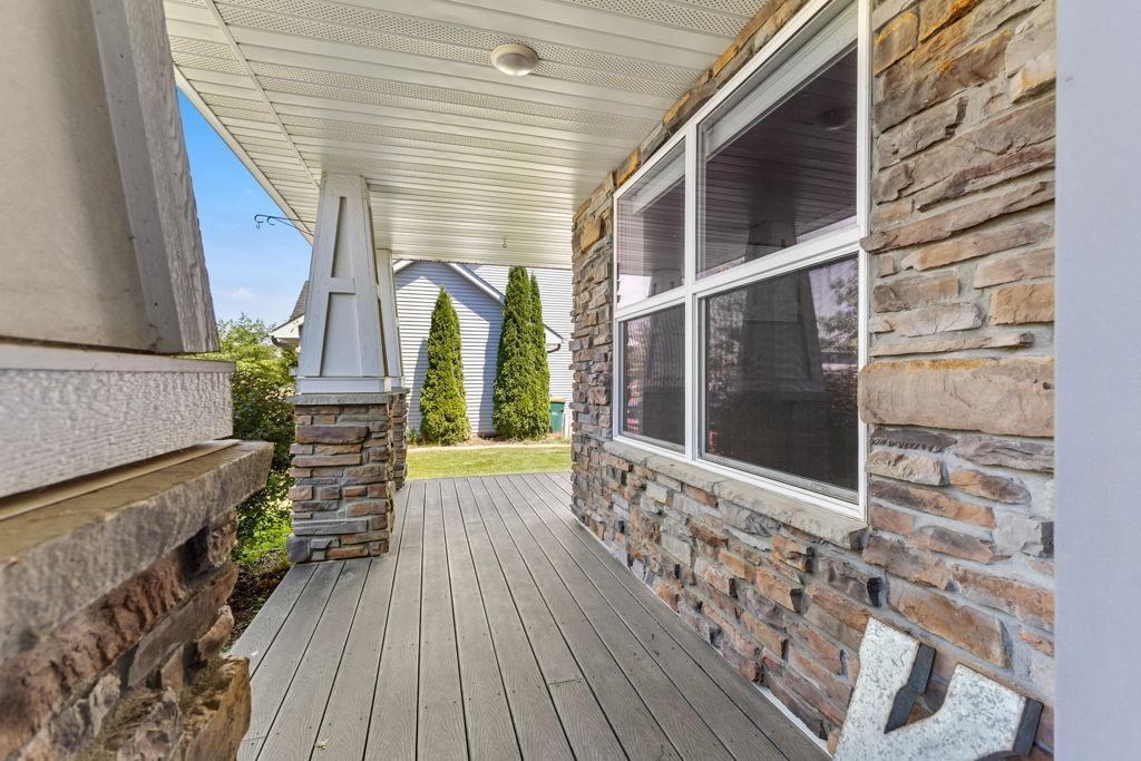 4596 Landings Way Property Photo 3