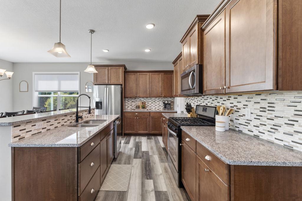 4596 Landings Way Property Photo 14