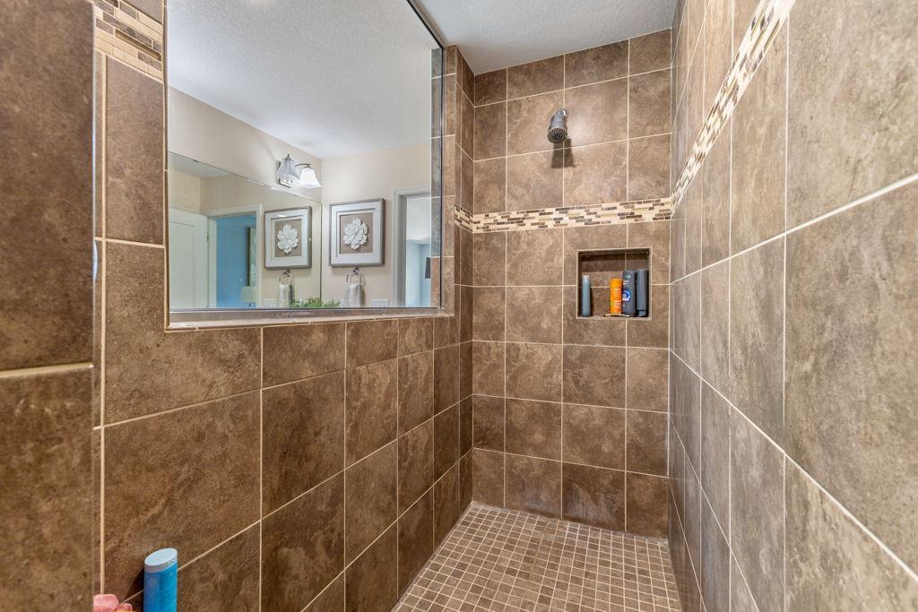 4596 Landings Way Property Photo 29
