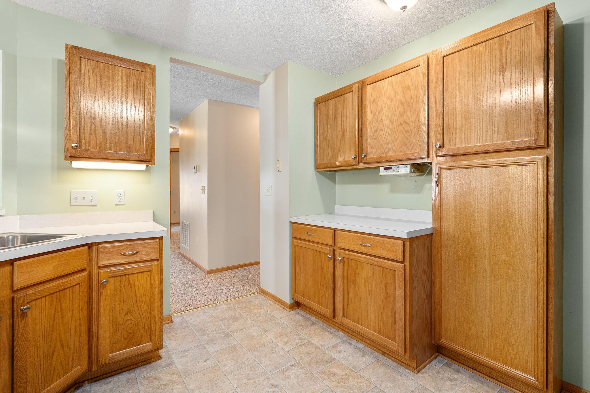 2100 Burr Oak Dr Lane B Property Photo 19