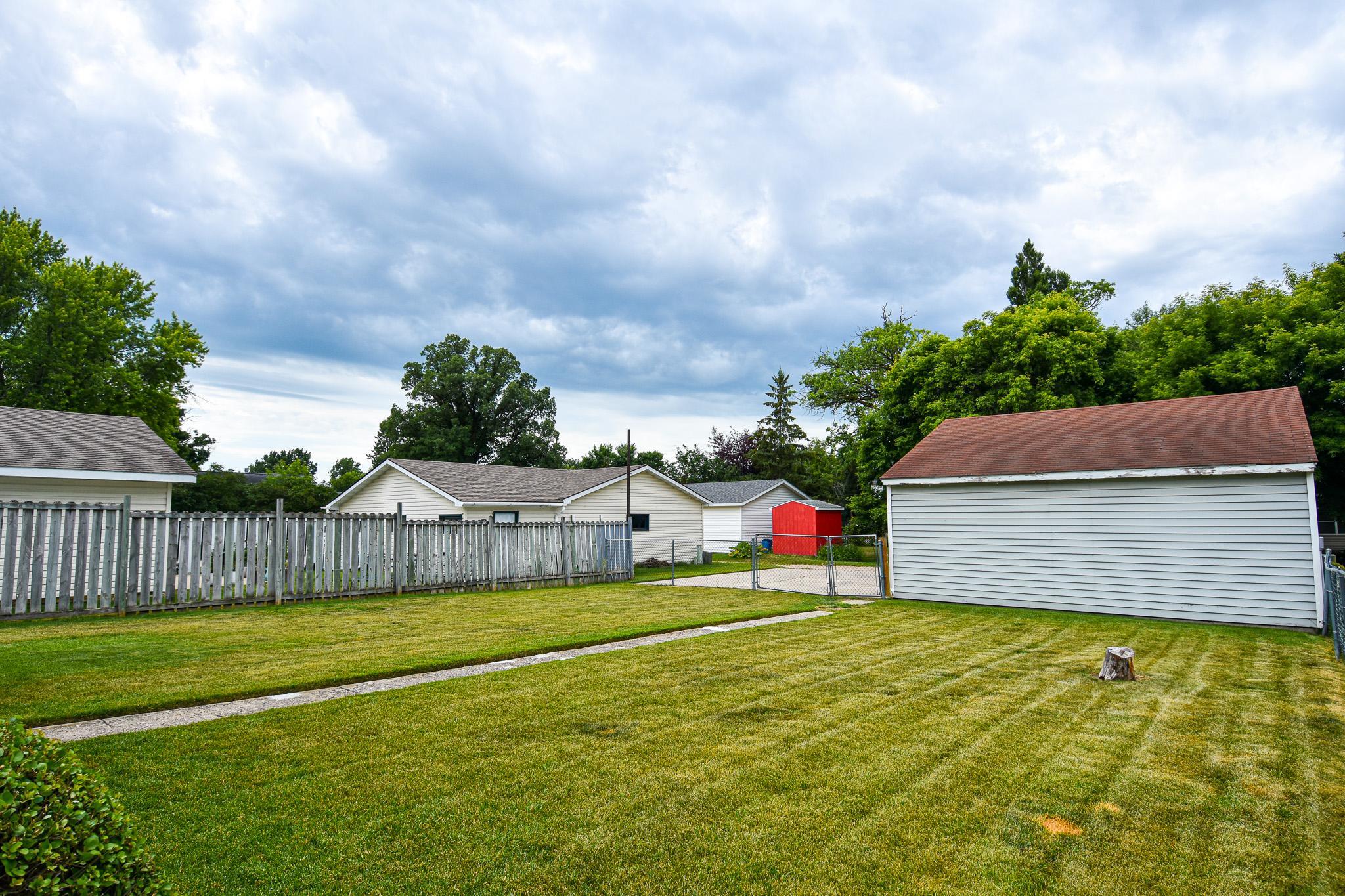 417 Kendall Avenue S Property Photo 29