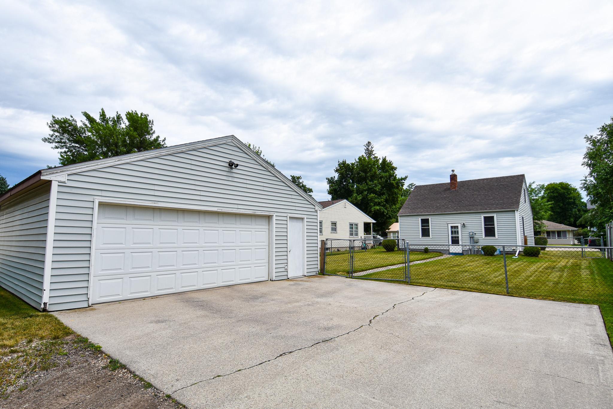 417 Kendall Avenue S Property Photo 32