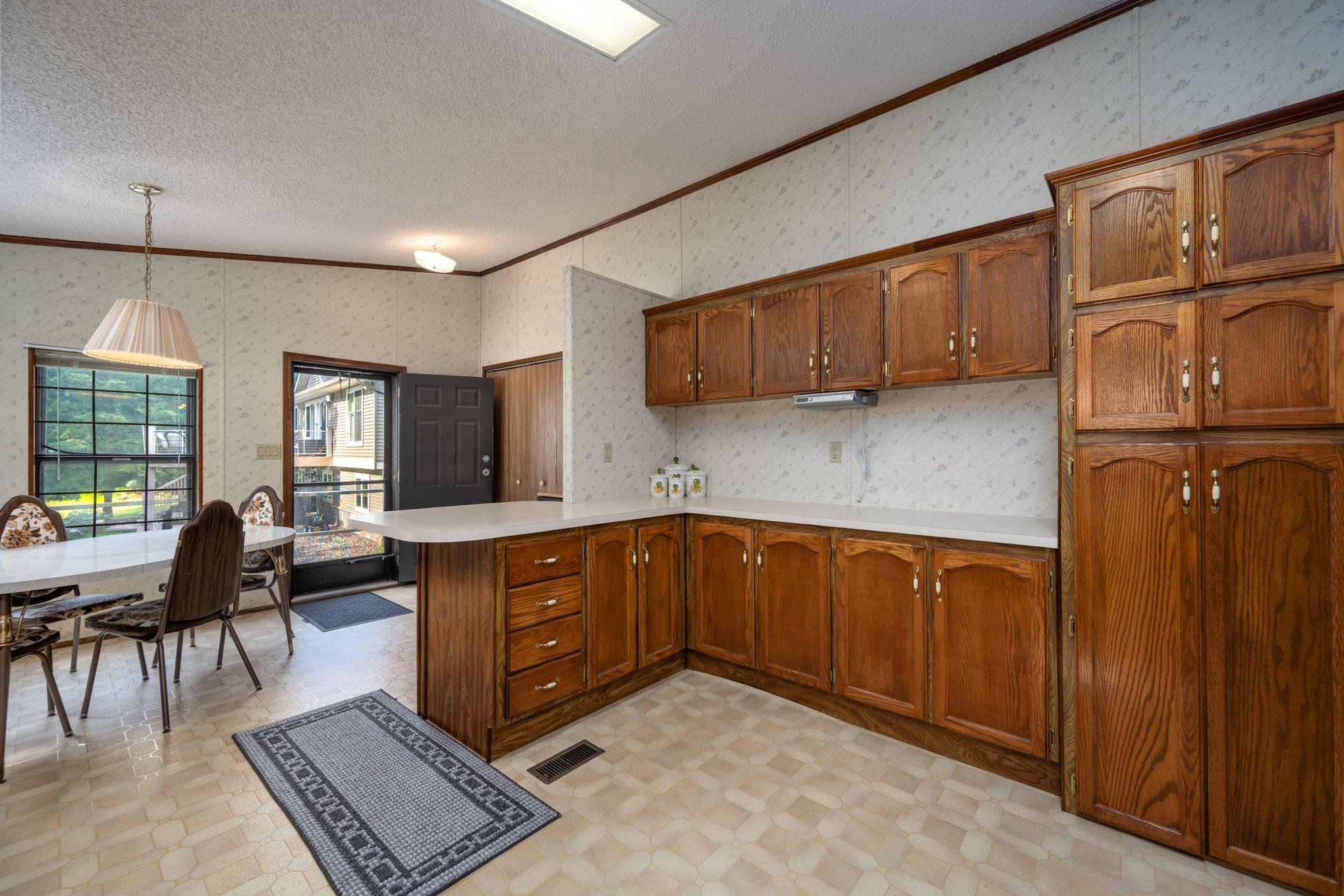1602 168 Street Property Photo 6