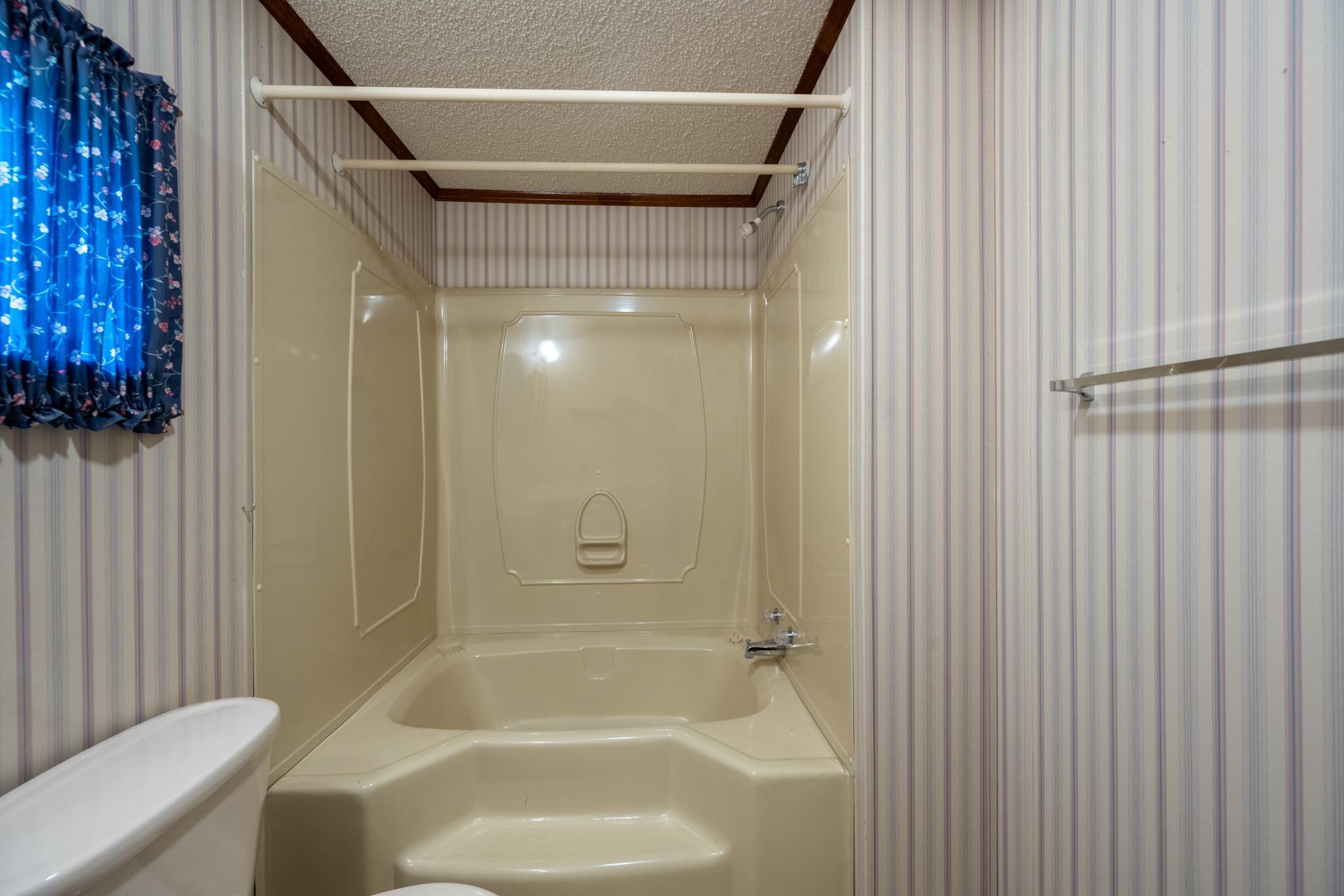 1602 168 Street Property Photo 15