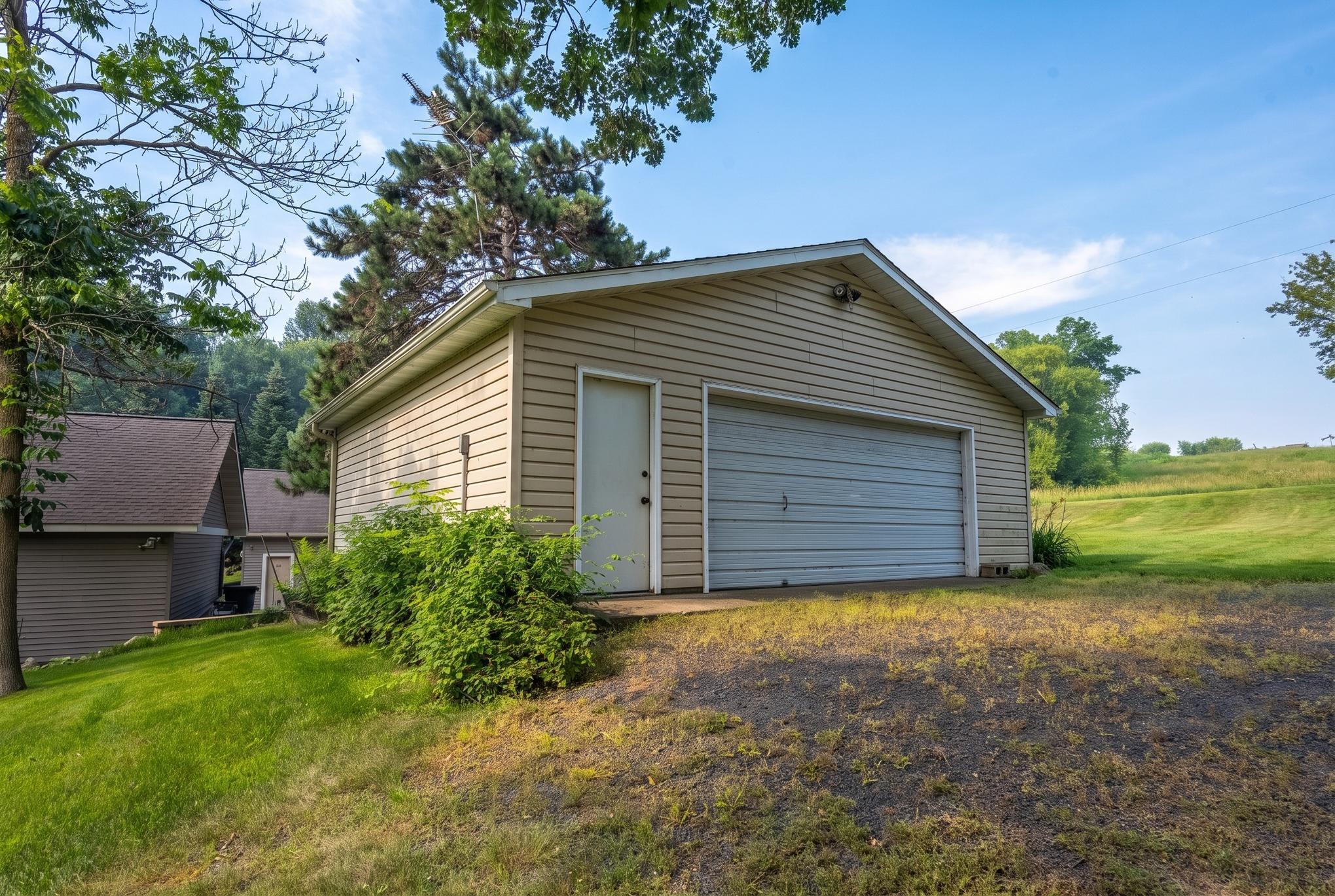 1602 168 Street Property Photo 34