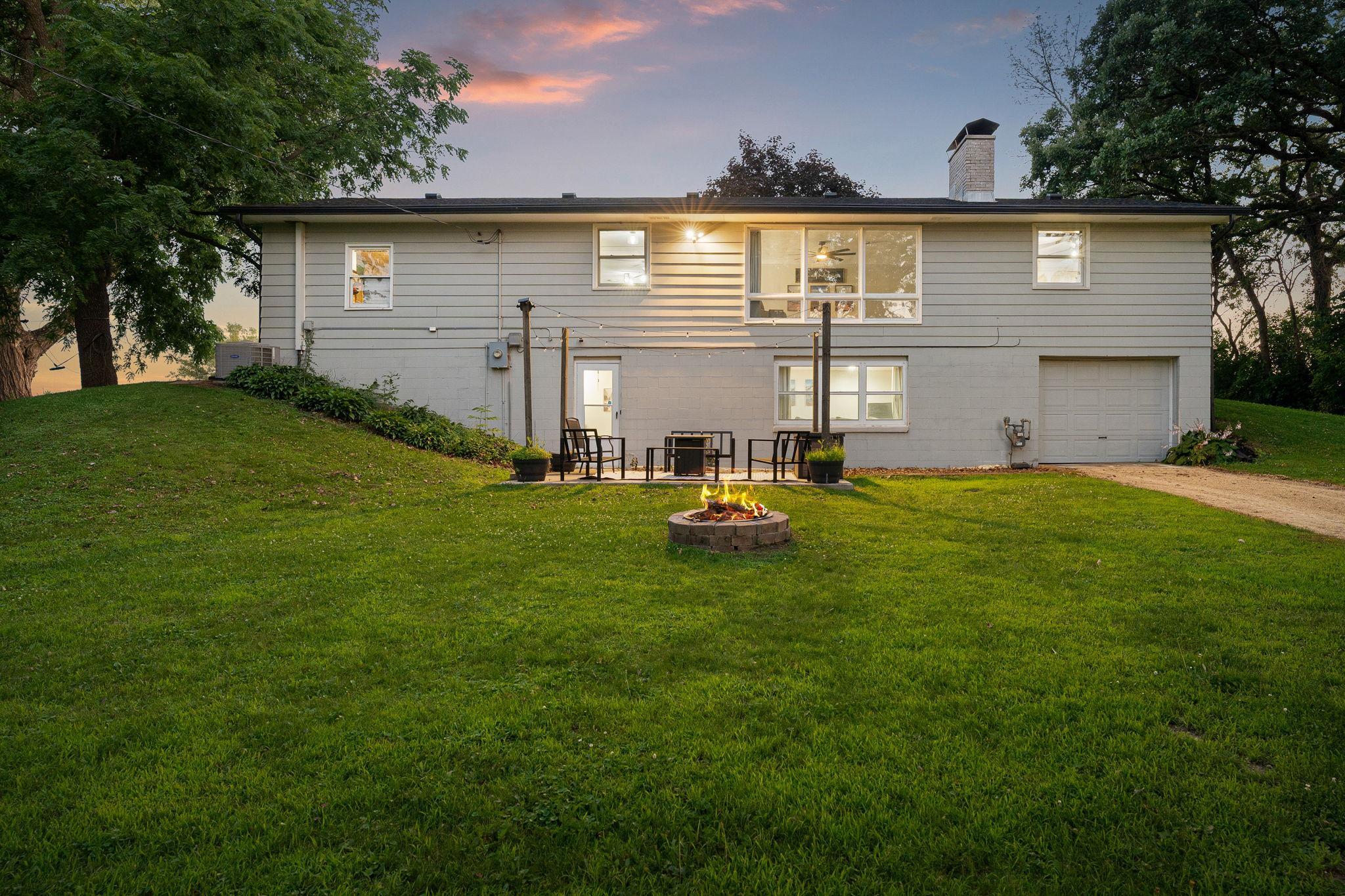 1817 S Shore Drive Property Photo 6