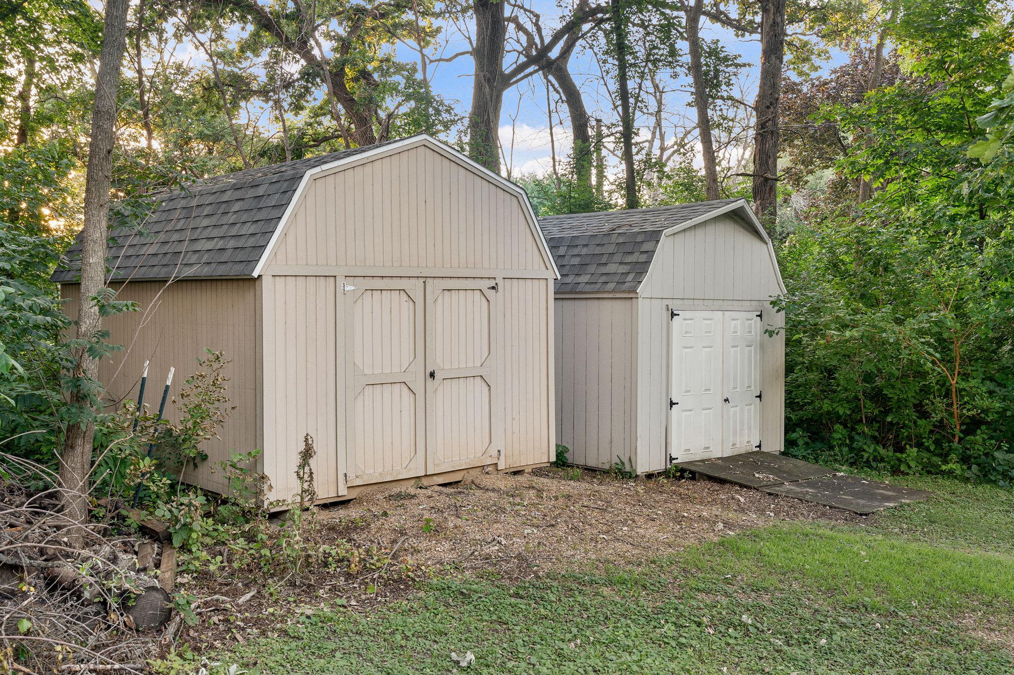 1817 S Shore Drive Property Photo 10