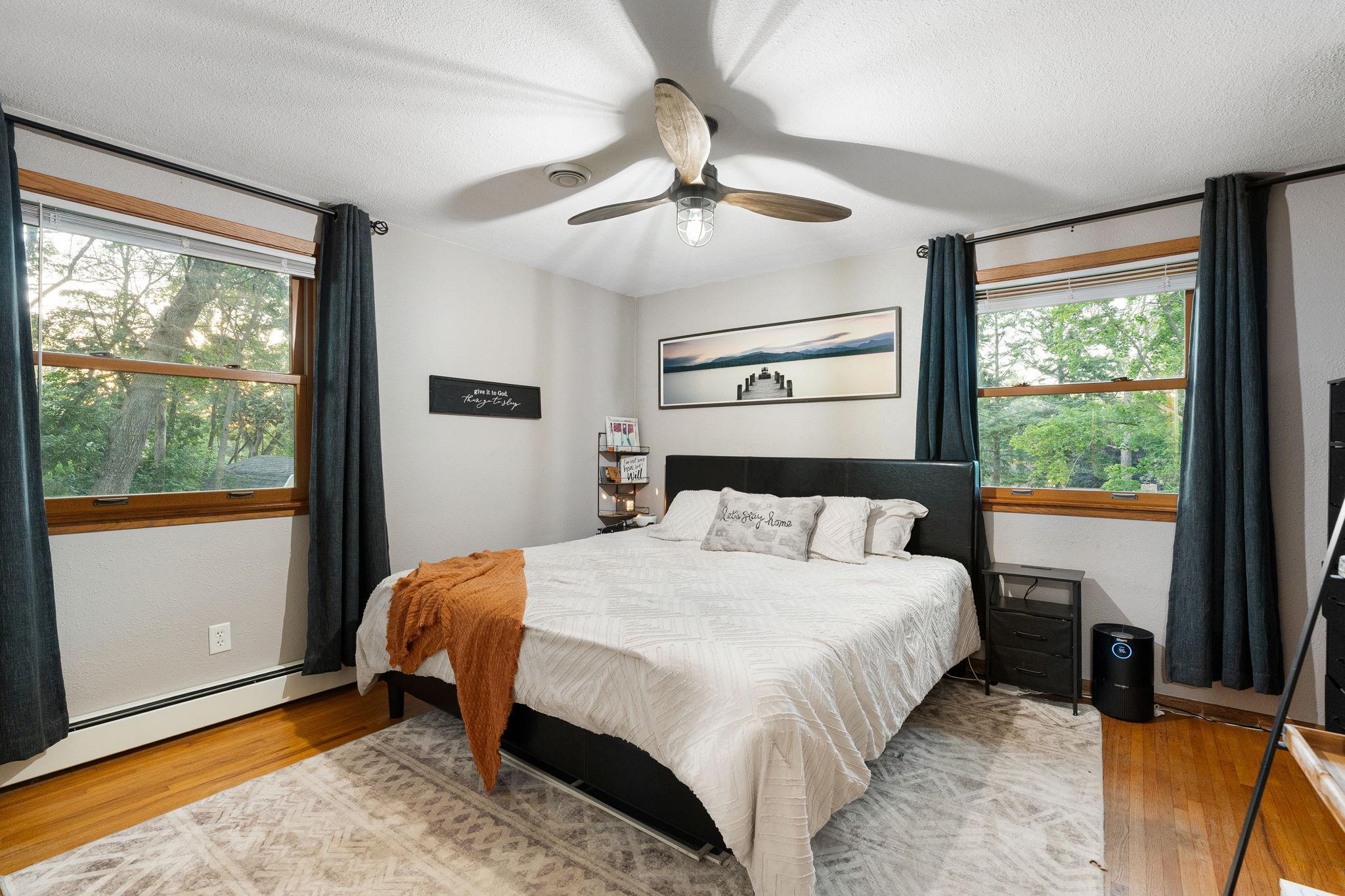 1817 S Shore Drive Property Photo 23