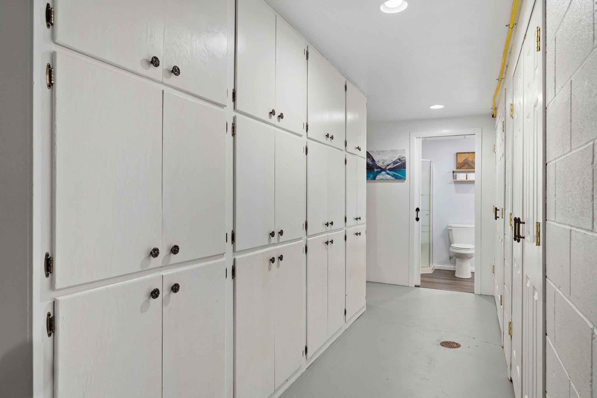 1817 S Shore Drive Property Photo 37